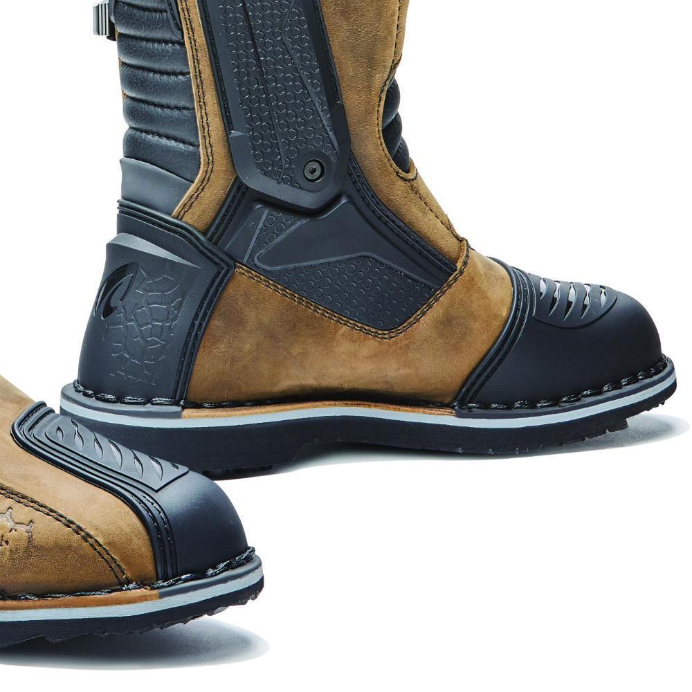 forma terra evo low motorcycle boots