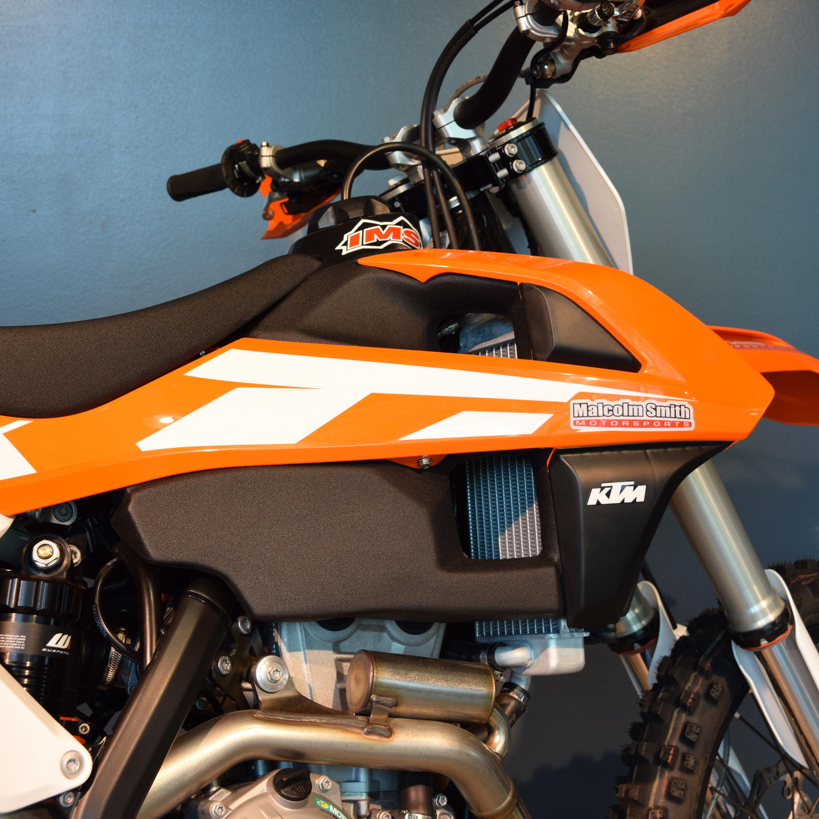 Ktm shop fuel tank