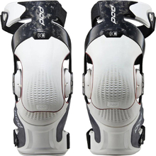 Pod K8 3.0 Carbon/White Knee Brace Set